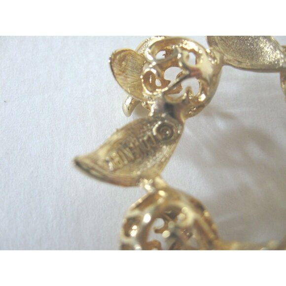 SARAH COVENTRY Tulip floral wreath PIN Brooch gold tone c1974 vintage 2" Womens - Picture 6 of 6